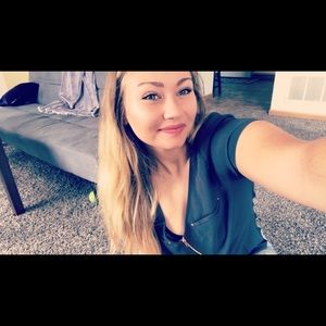 Meet your Posher, Ashley